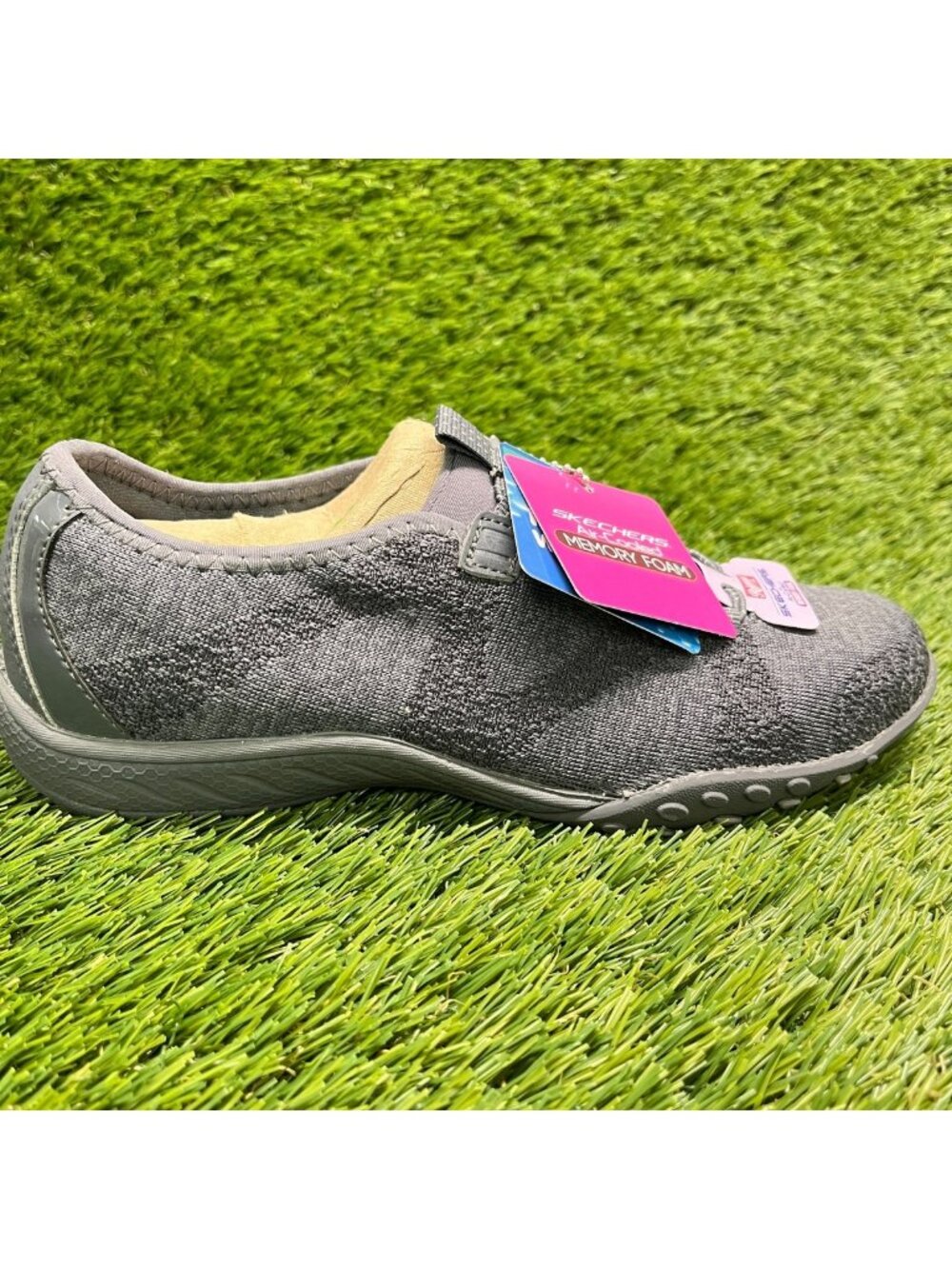 Skechers Breathe-Easy Opportuknity Womens Size 5 Gray Athletic Shoes Sneakers